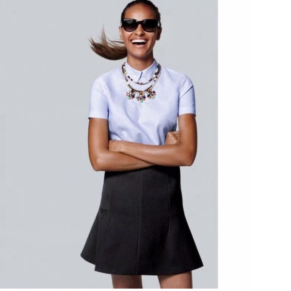 J. Crew Black Double Crepe Fluted Mini Skirt Size 4 EUC Office Quality Basic